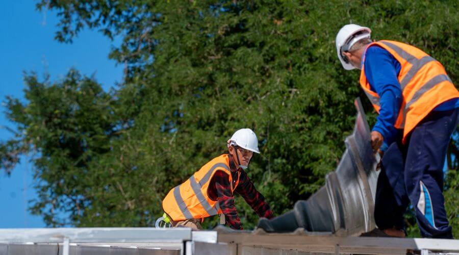 Professional gutter cleaning in Alcove, NY